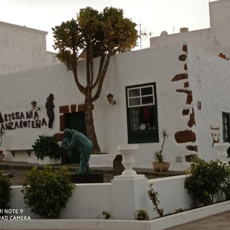 شقة تيغيسي  في Precioso Apartamento Con Terraza En Teguise المظهر الخارجي الصورة