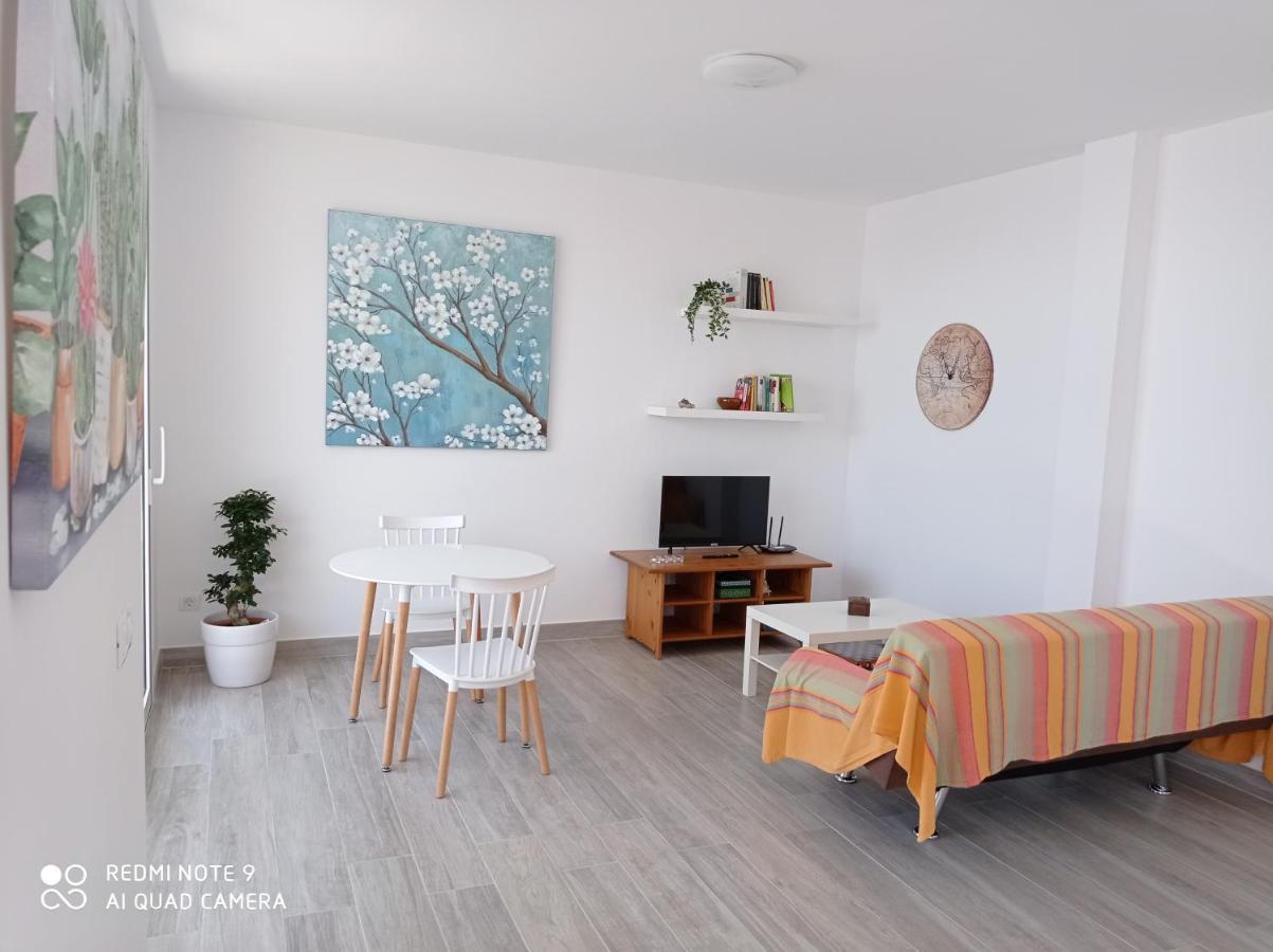 شقة تيغيسي  في Precioso Apartamento Con Terraza En Teguise المظهر الخارجي الصورة